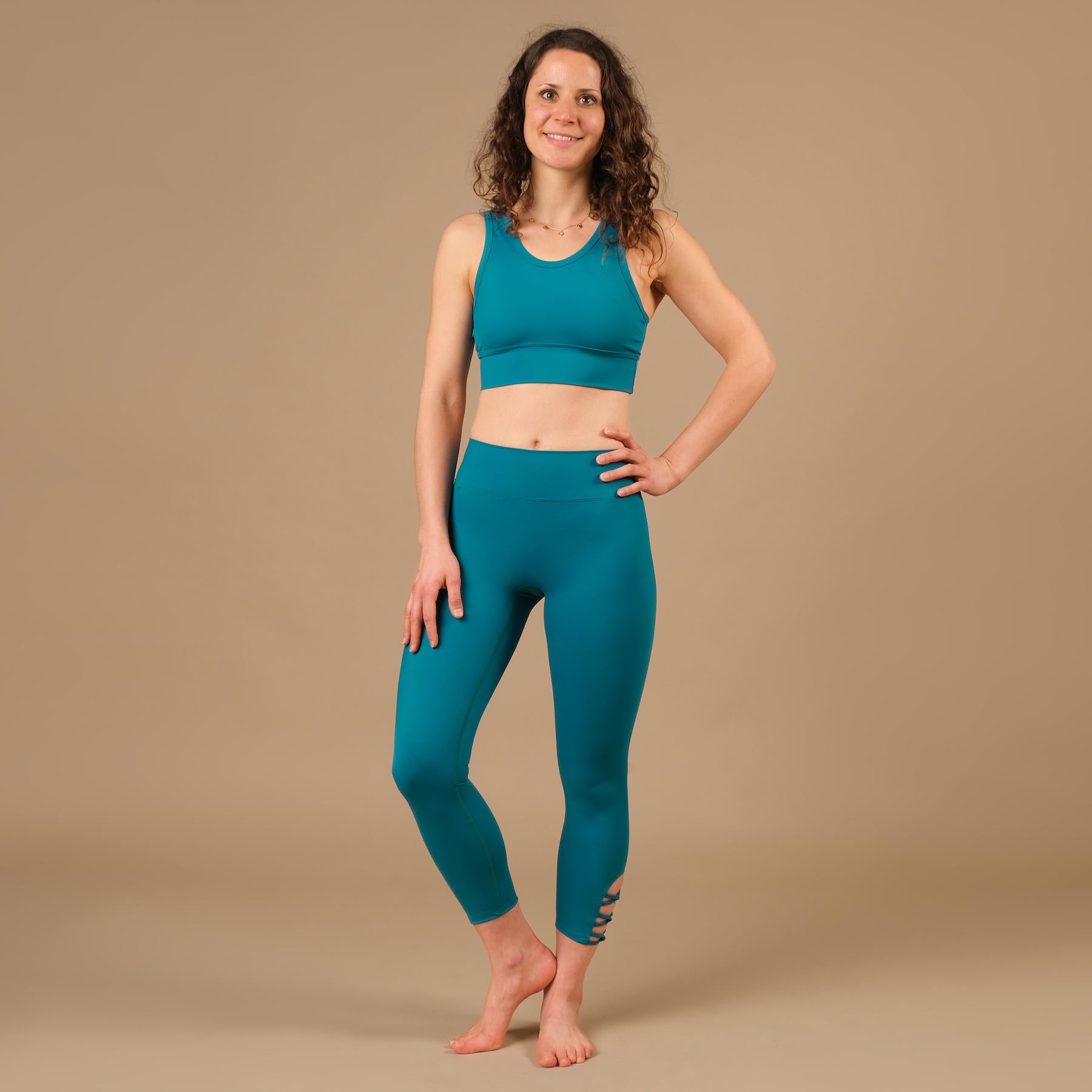 Leggings de yoga 7/8 Eco Mare fabriqués en Suisse à partir de tissu Econyl recyclé acqua