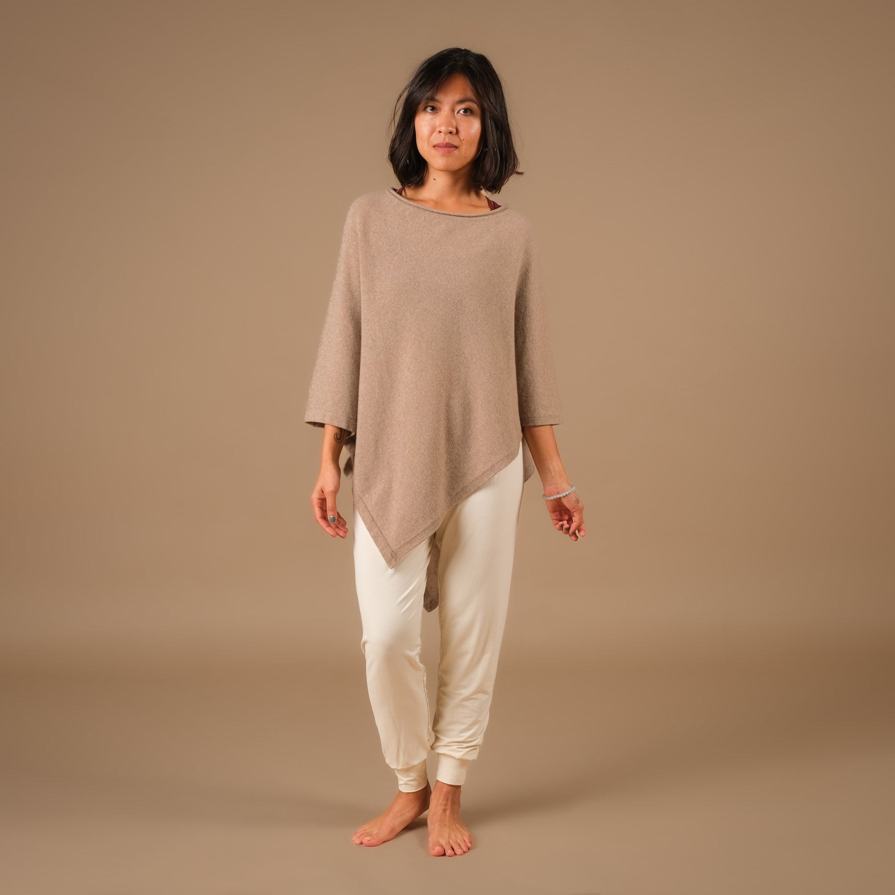 Poncho en cachemire durable beige