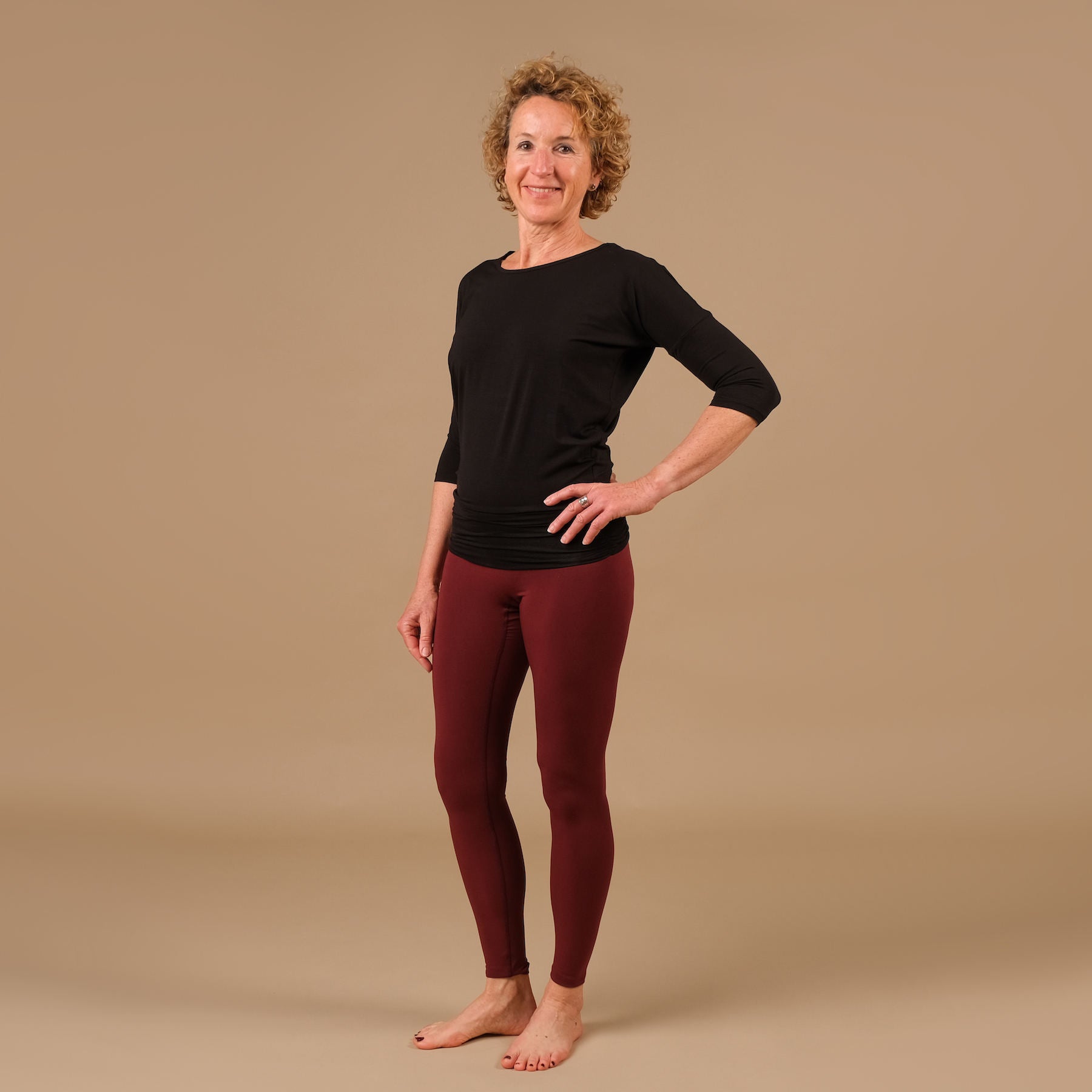 Yoga Shirt Comfy manches 3/4, fabriqué en Suisse, tissu très doux, noir