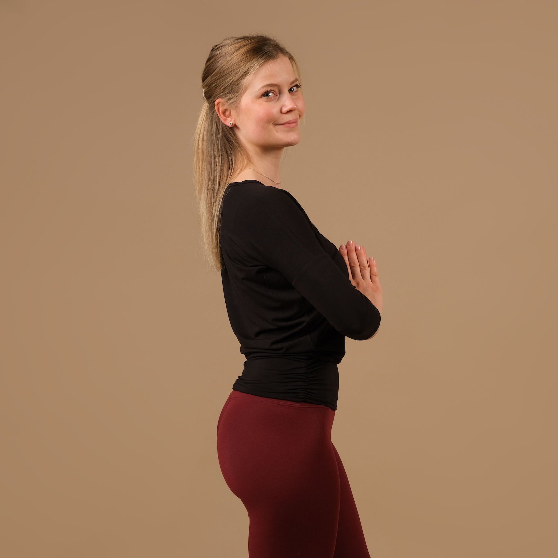 Yoga Shirt Comfy manches 3/4, fabriqué en Suisse, tissu très doux, noir