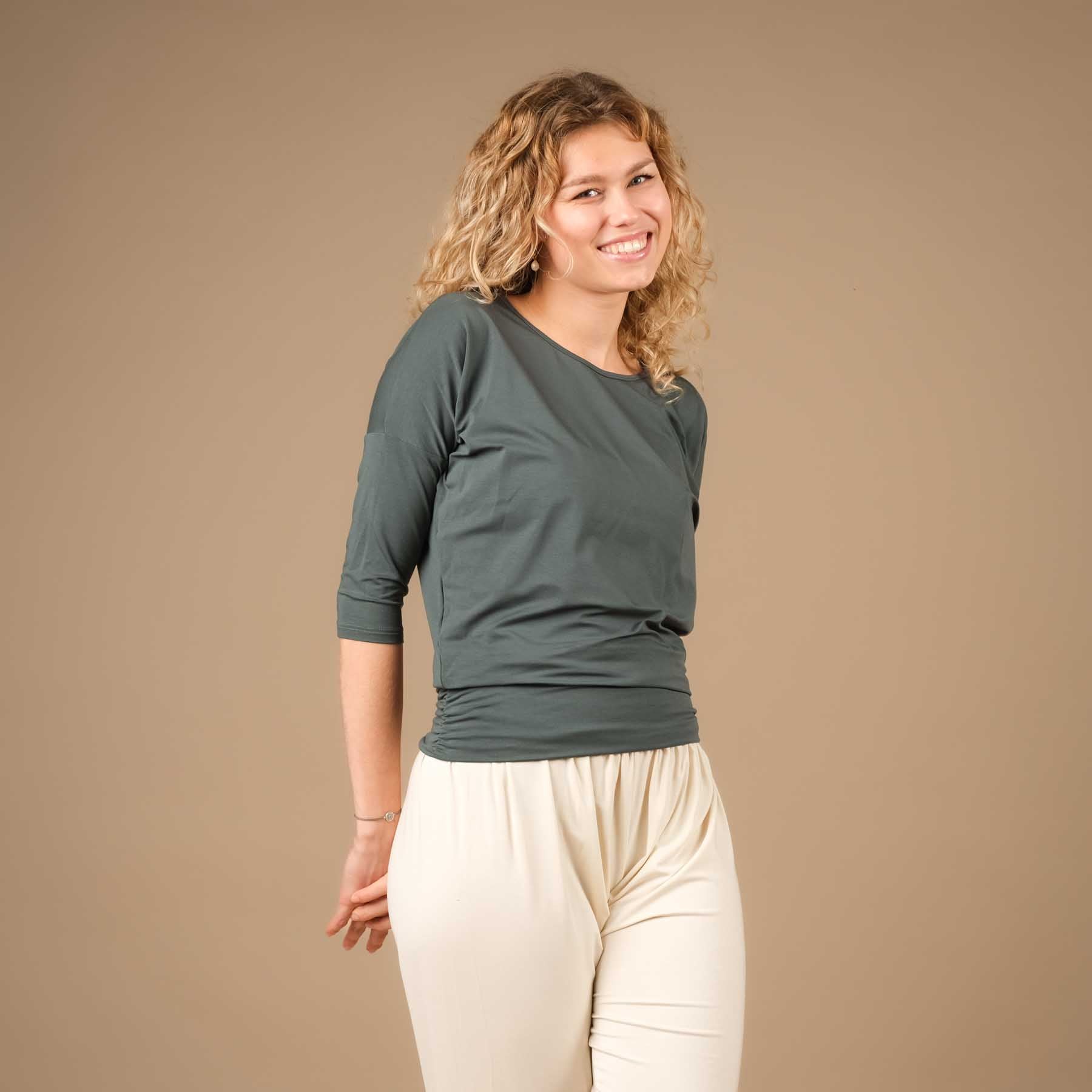 Yoga Shirt Comfy manches 3/4, fabriqué en Suisse, tissu très doux, smaragd