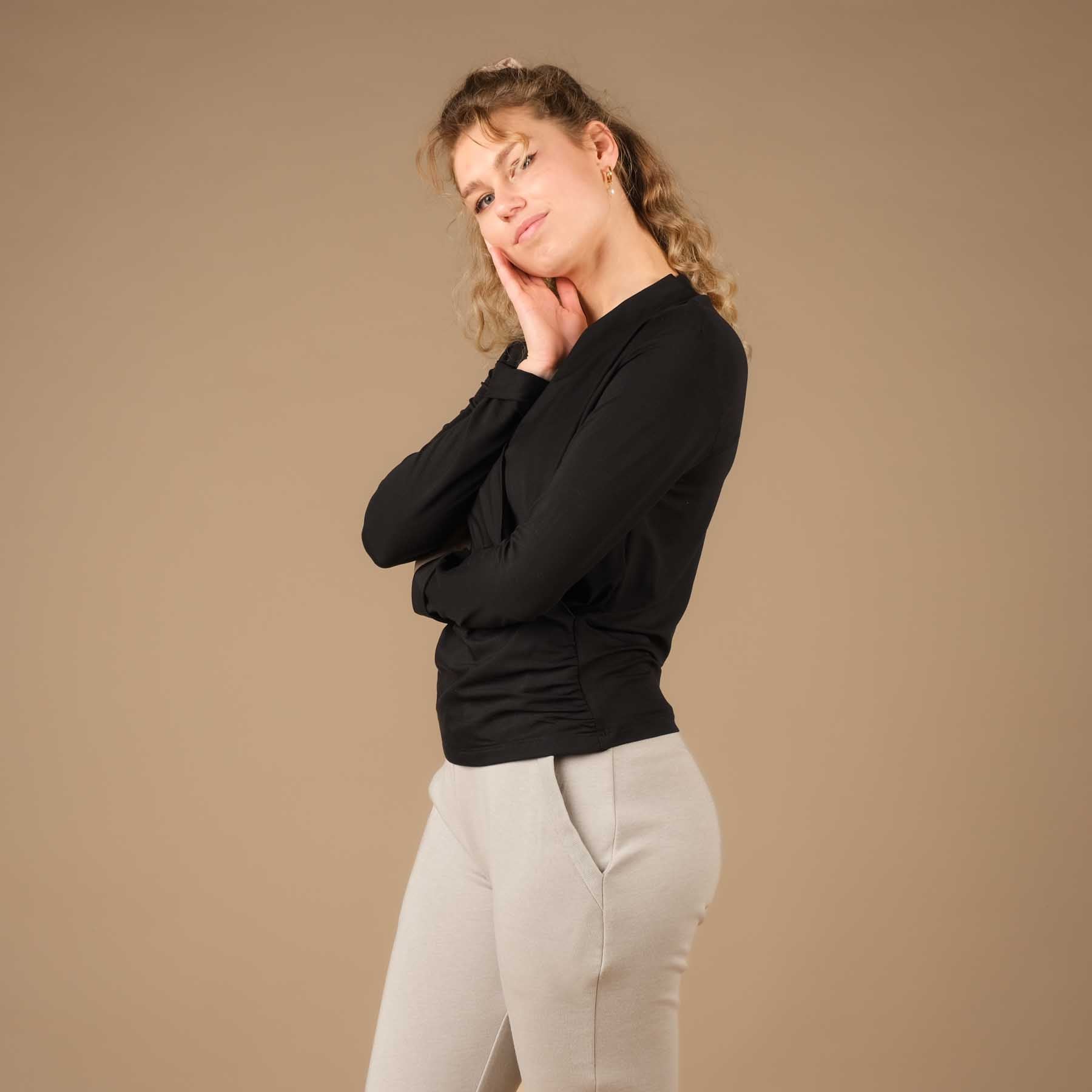 Shirt de yoga enveloppante à manches longues noire