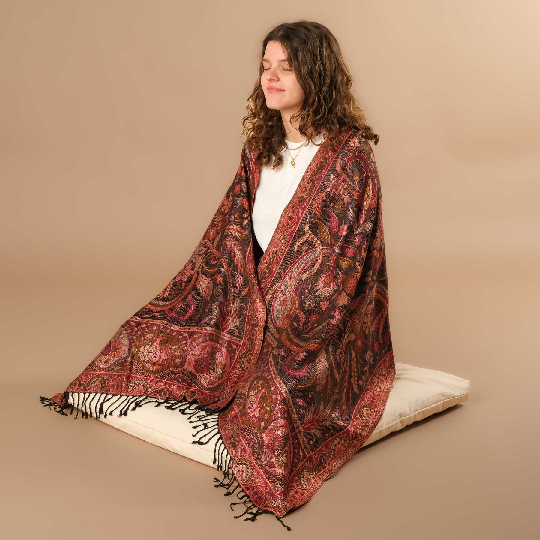 Écharpe de méditation en viscose « Fleurs d'automne »