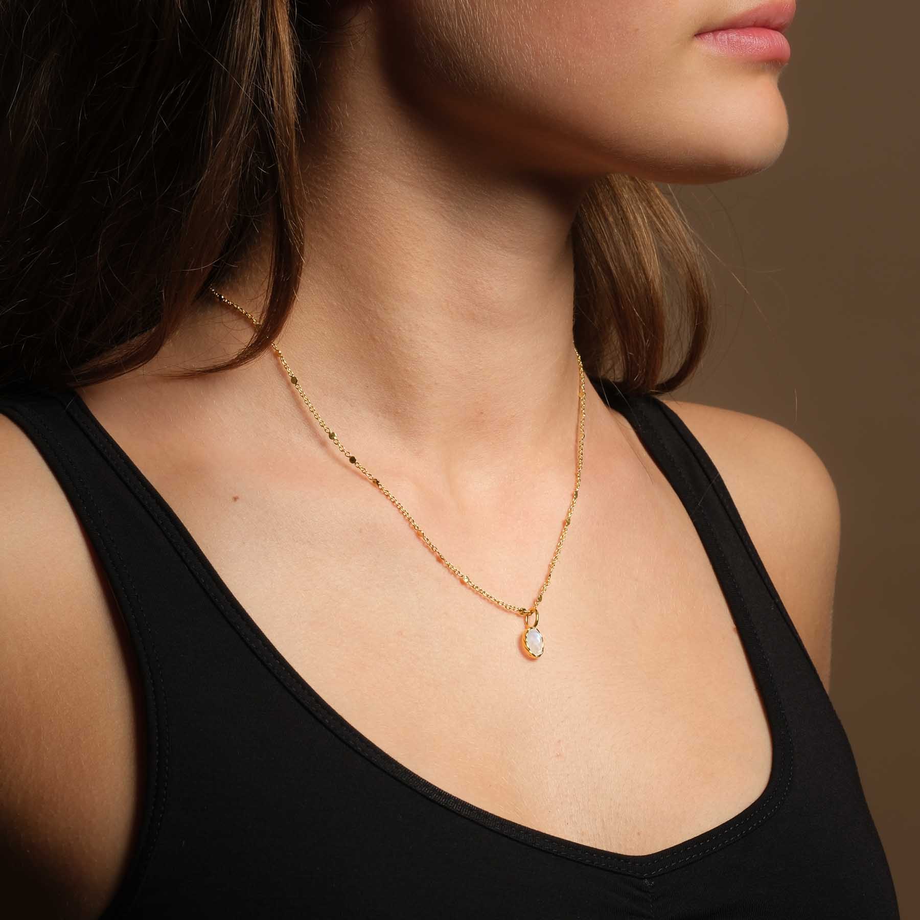 Collier pendentif pierre de lune or