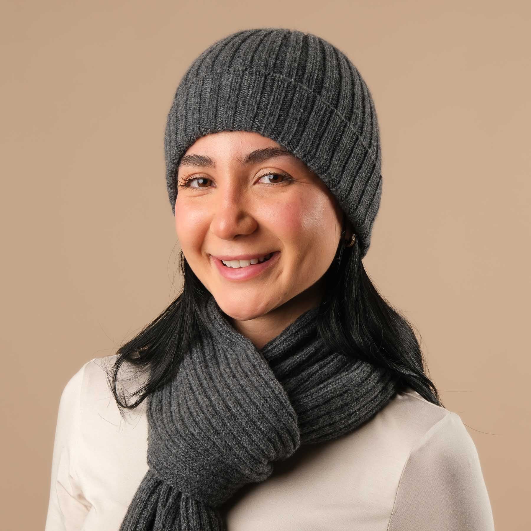 Casquette en cachemire (Beanie) côtelé anthracite