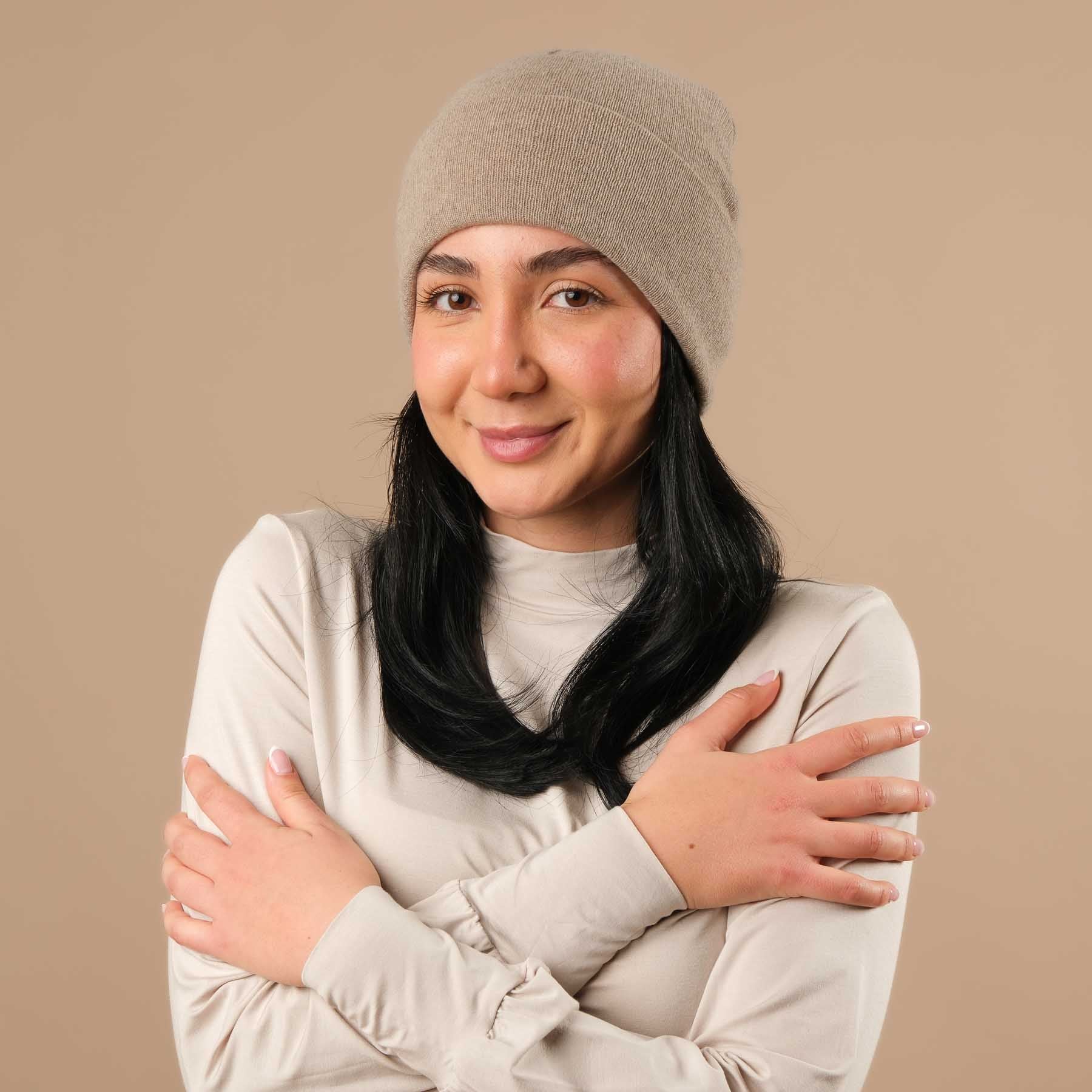 Casquette (bonnet) en cachemire et laine mérinos beige