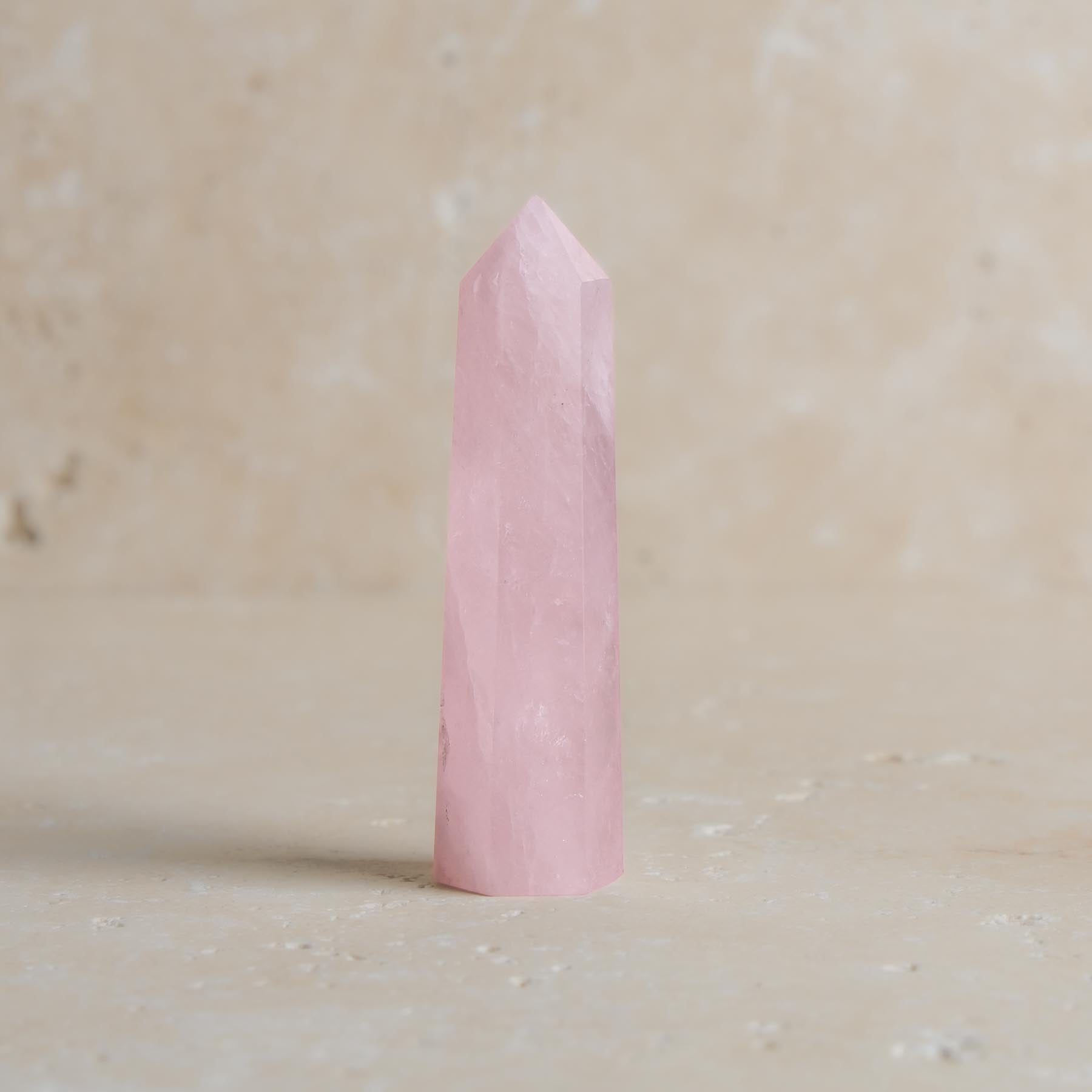Pointe d'obélisque en quartz rose