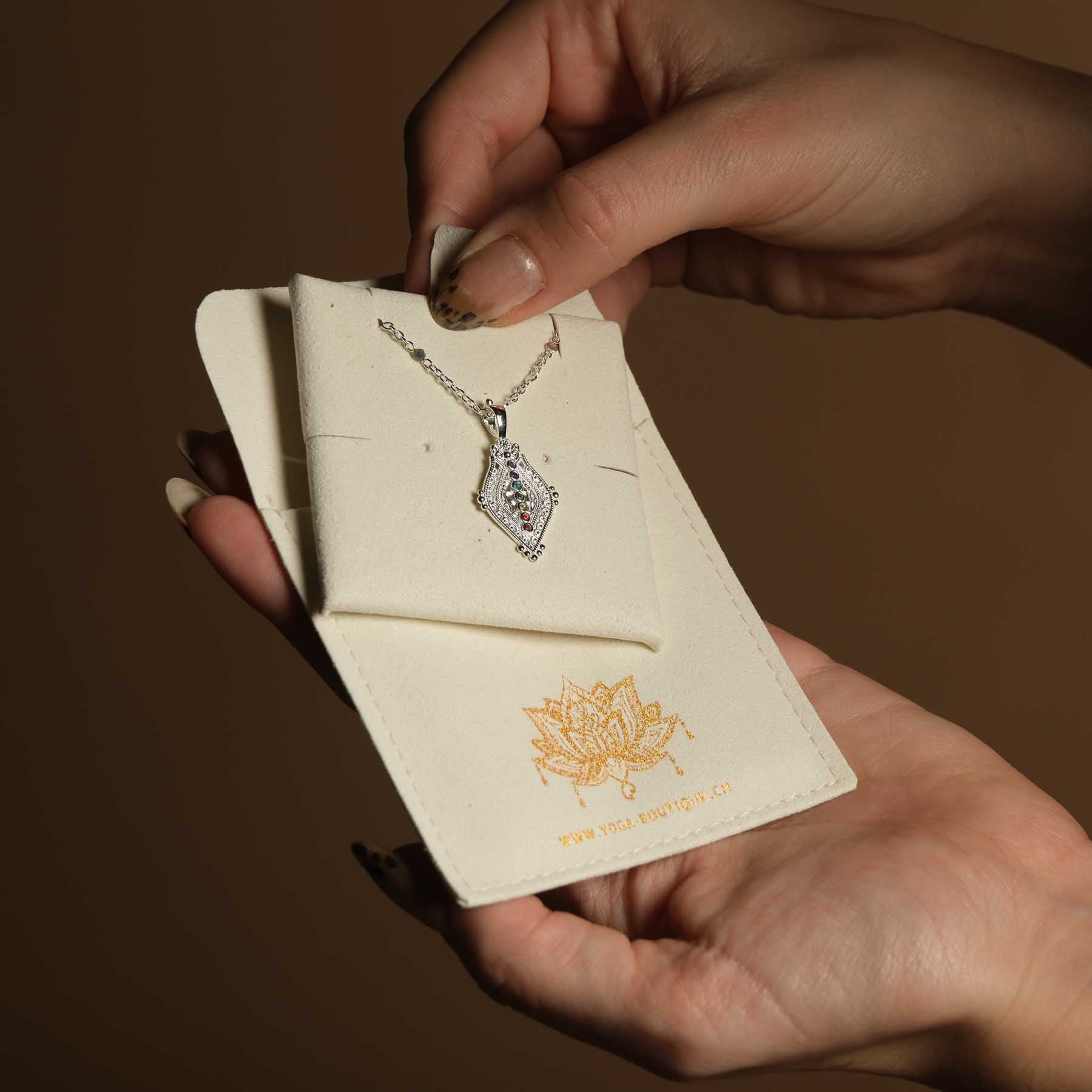 Collier Chakra argent