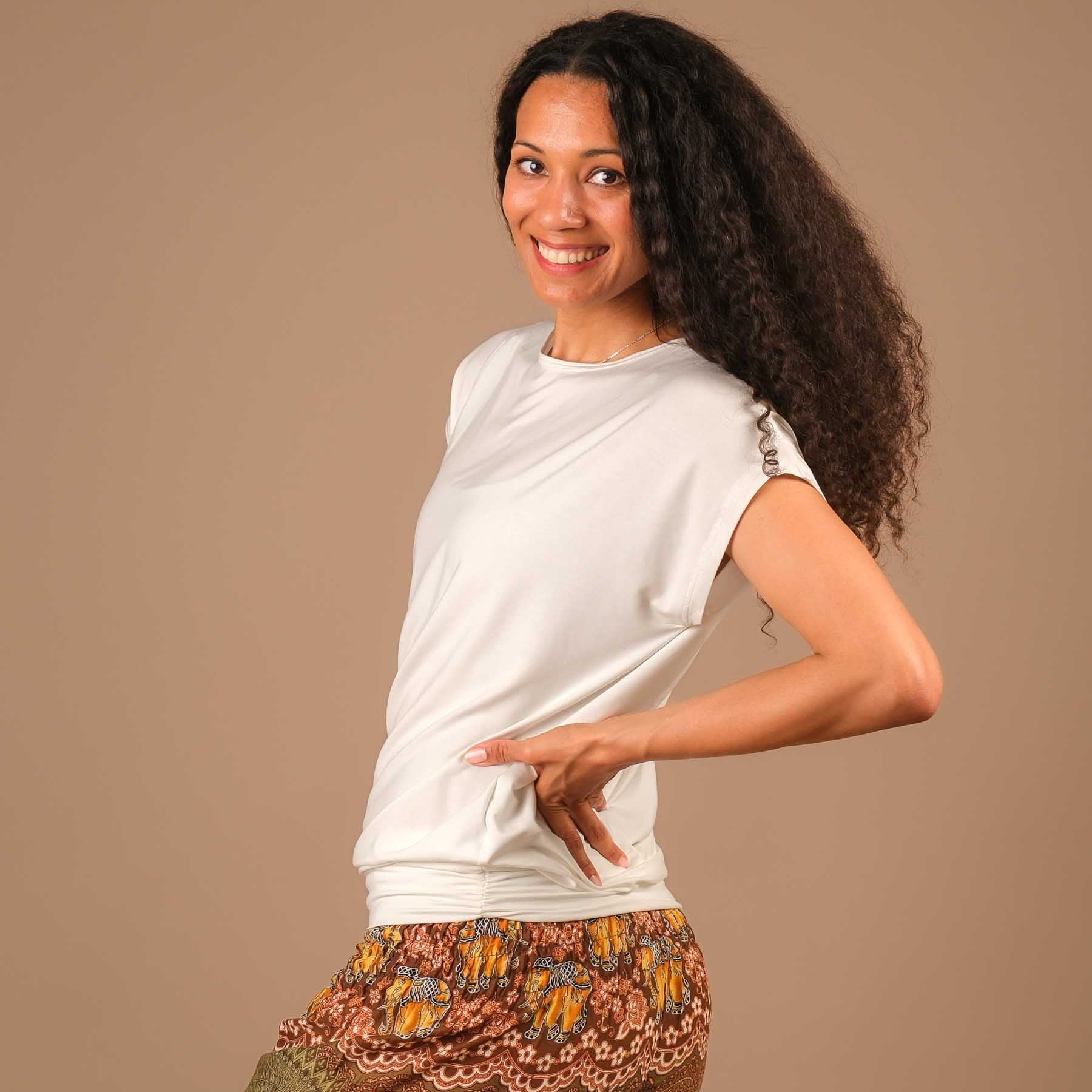 Yoga Shirt Comfy à manches courtes fabriqué de manière durable en Suisse blanc