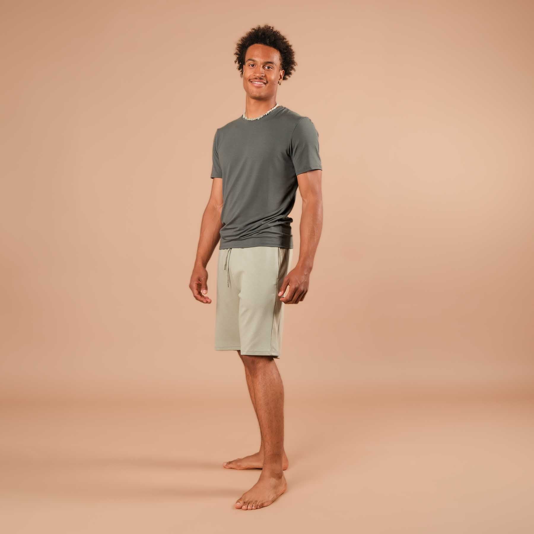 Short de yoga homme jade-vert