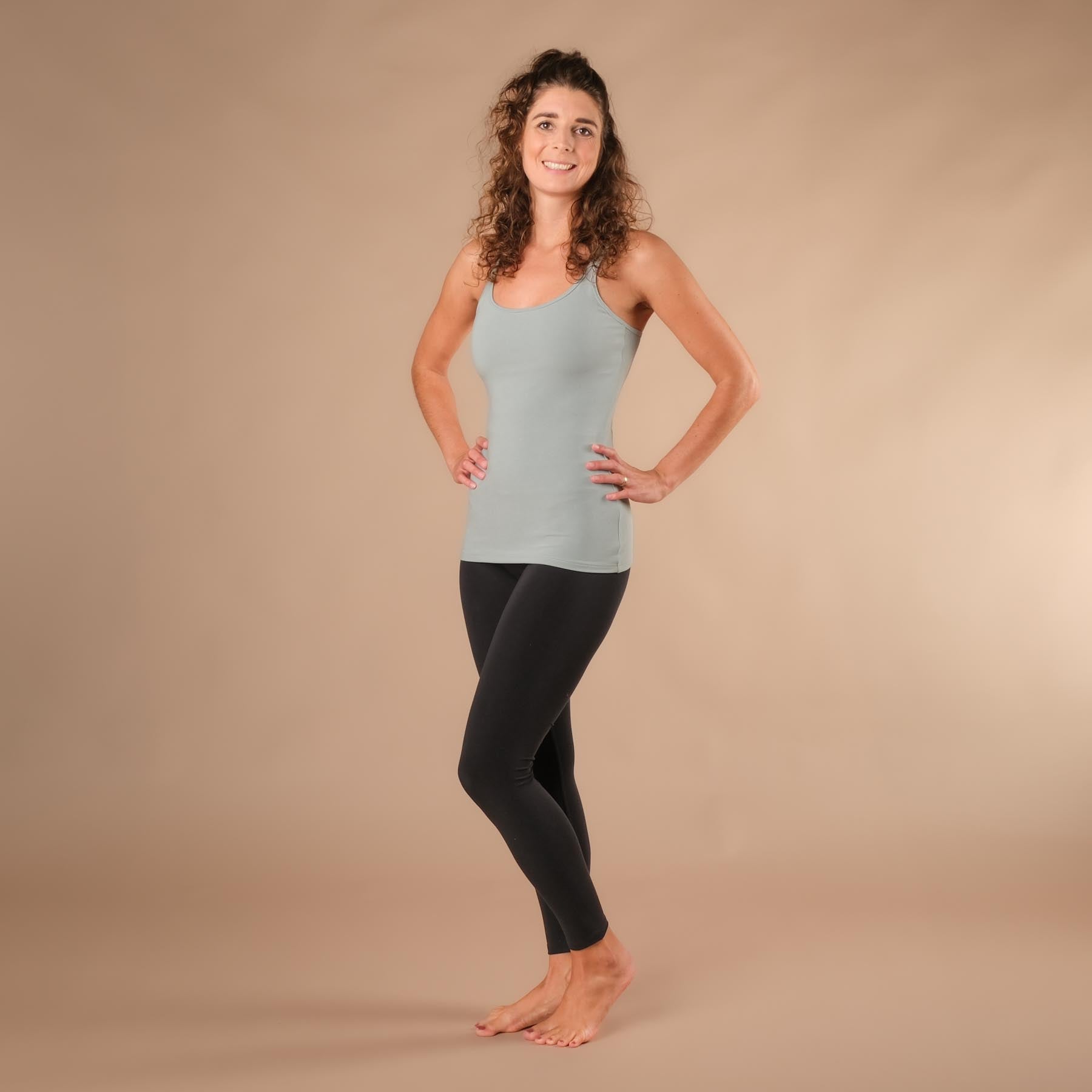 Débardeur de yoga Joy long made in Switzerland green-water