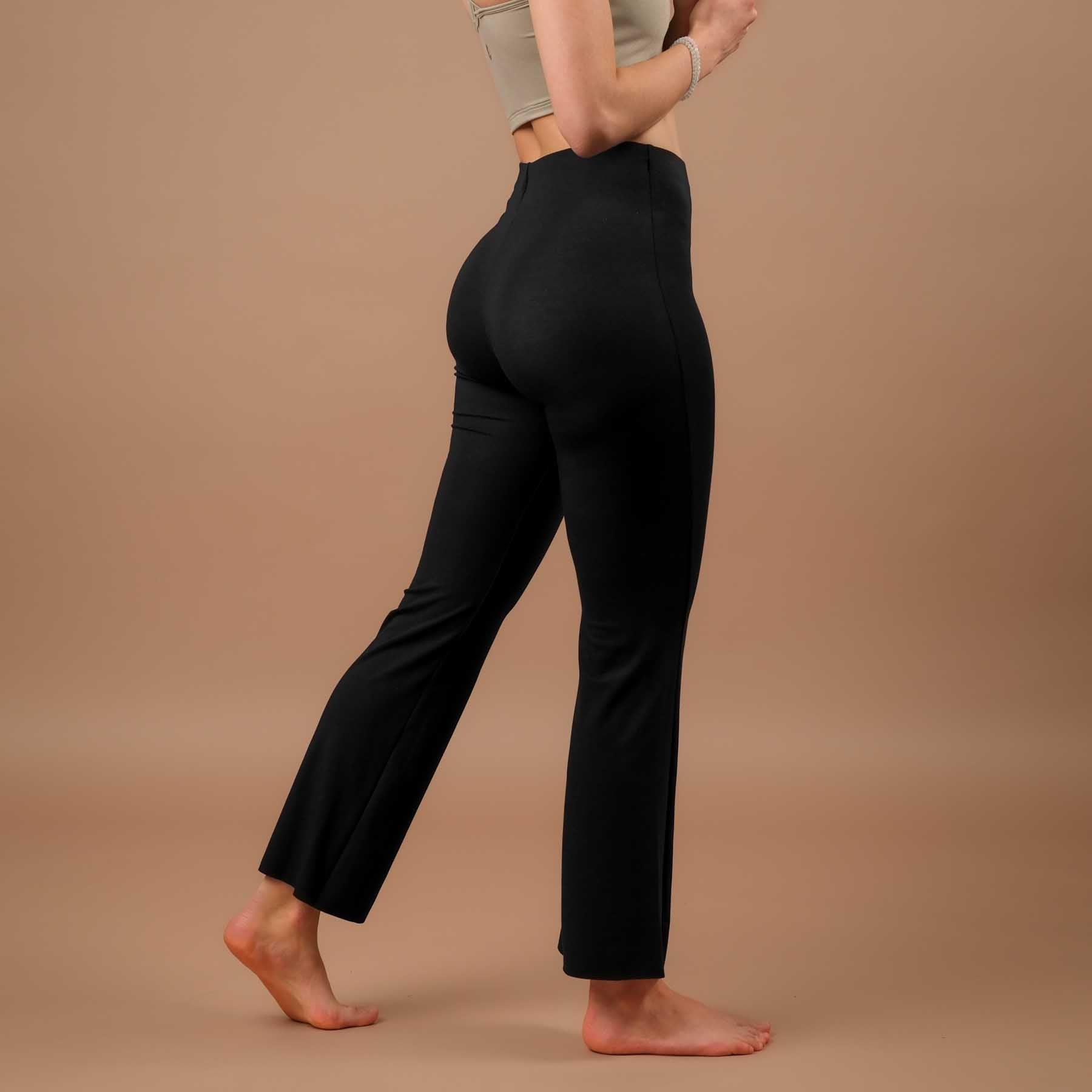 Yoga Leggings Bootcut Comfy produit durablement en Suisse noir