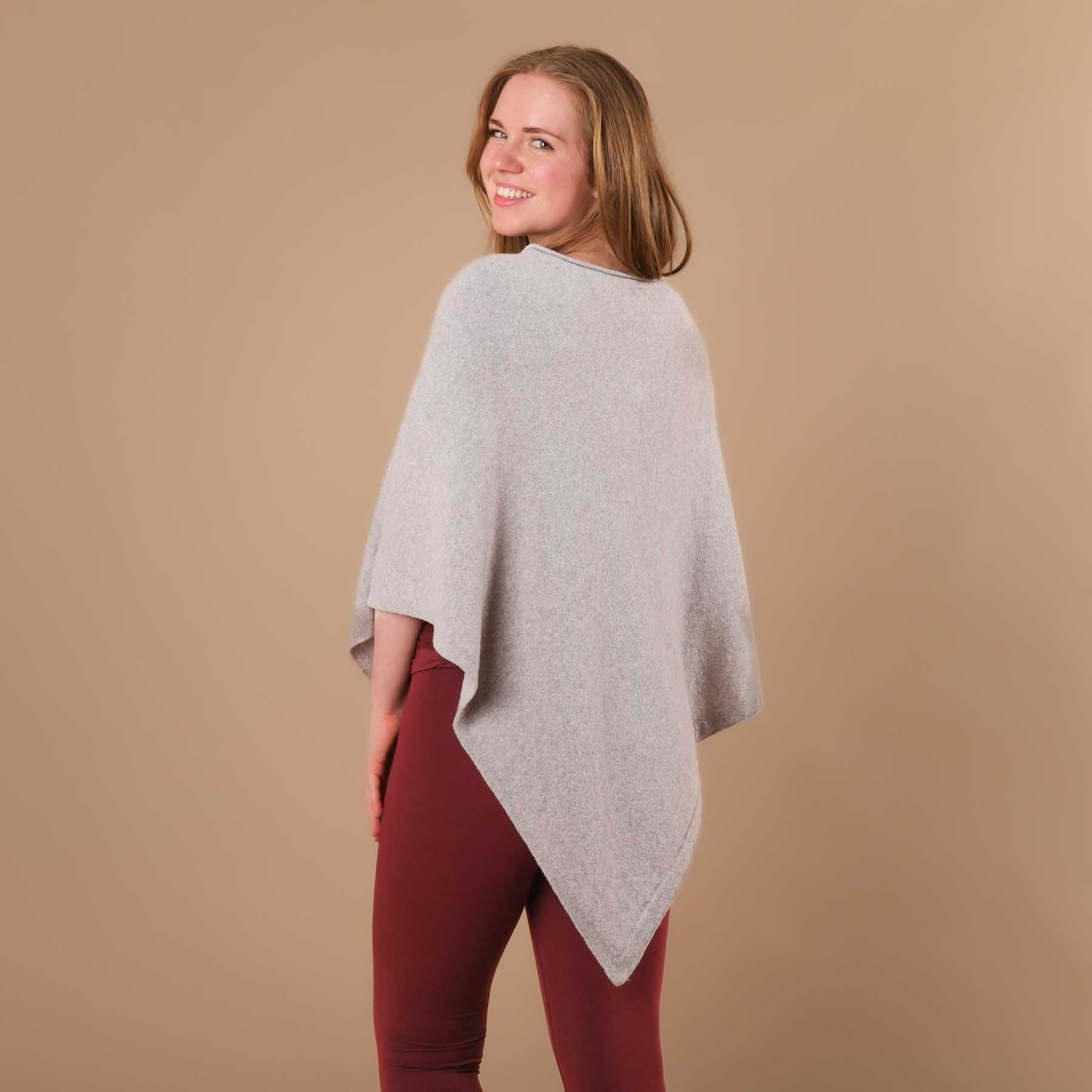 Poncho en cachemire durable gris