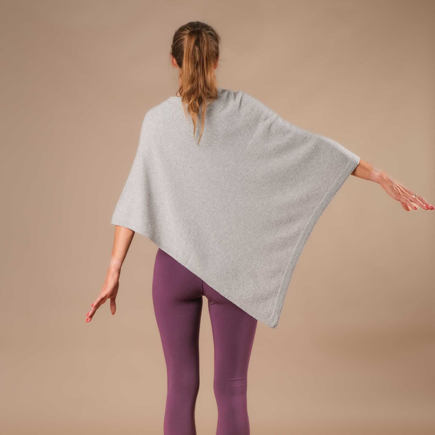 Poncho en cachemire durable gris