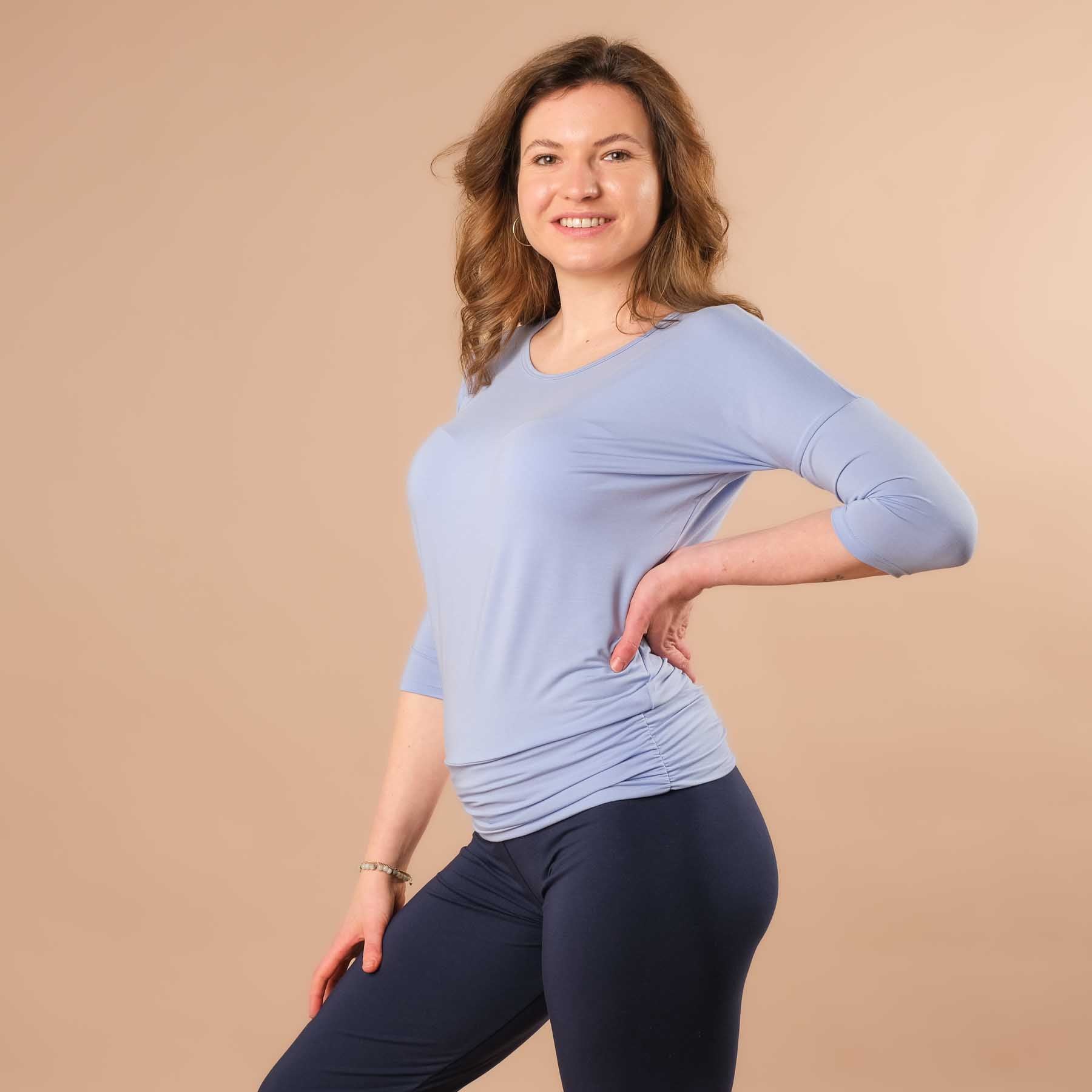 Yoga Shirt Comfy manches 3/4, fabriqué en Suisse, tissu très doux, bleu ciel