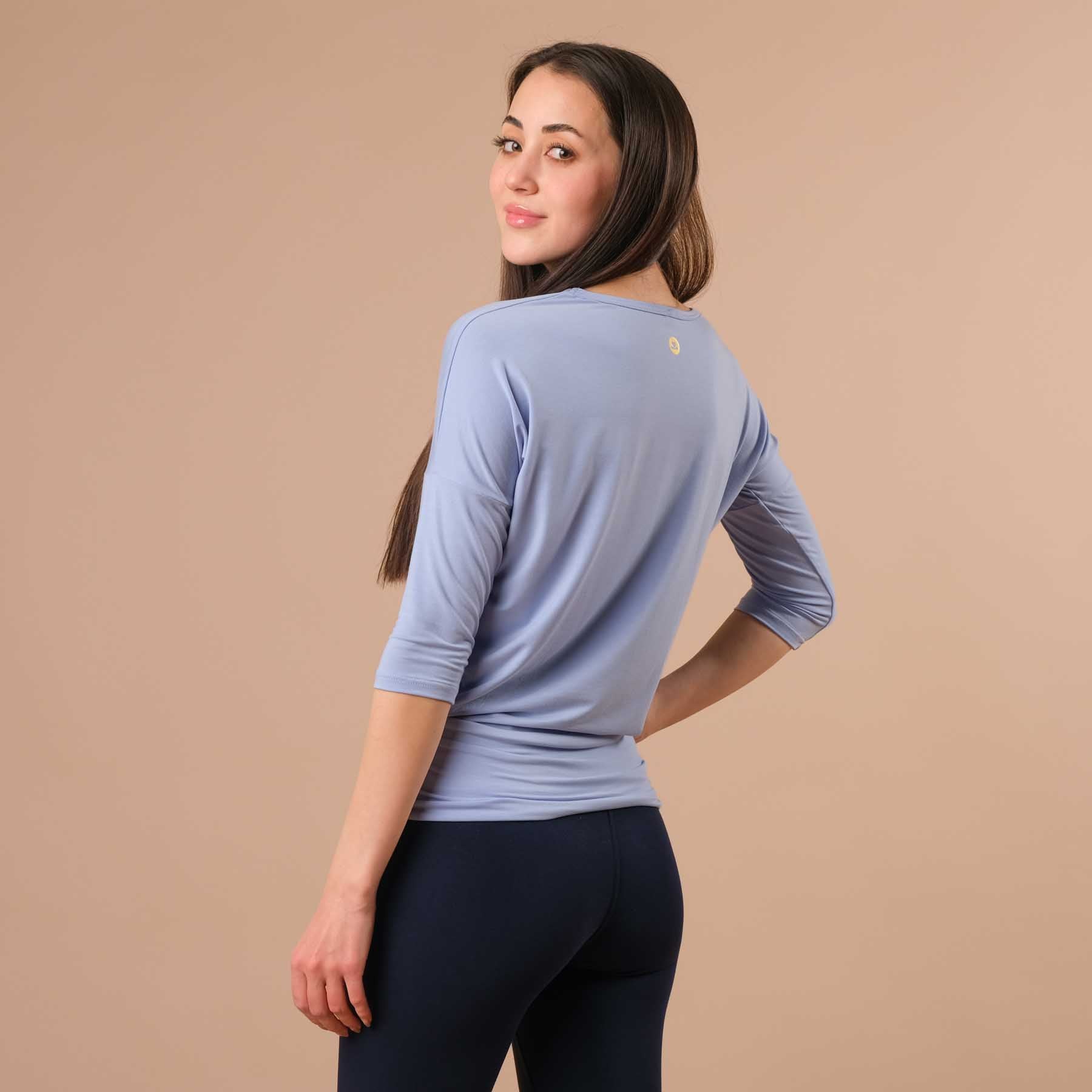 Yoga Shirt Comfy manches 3/4, fabriqué en Suisse, tissu très doux, bleu ciel