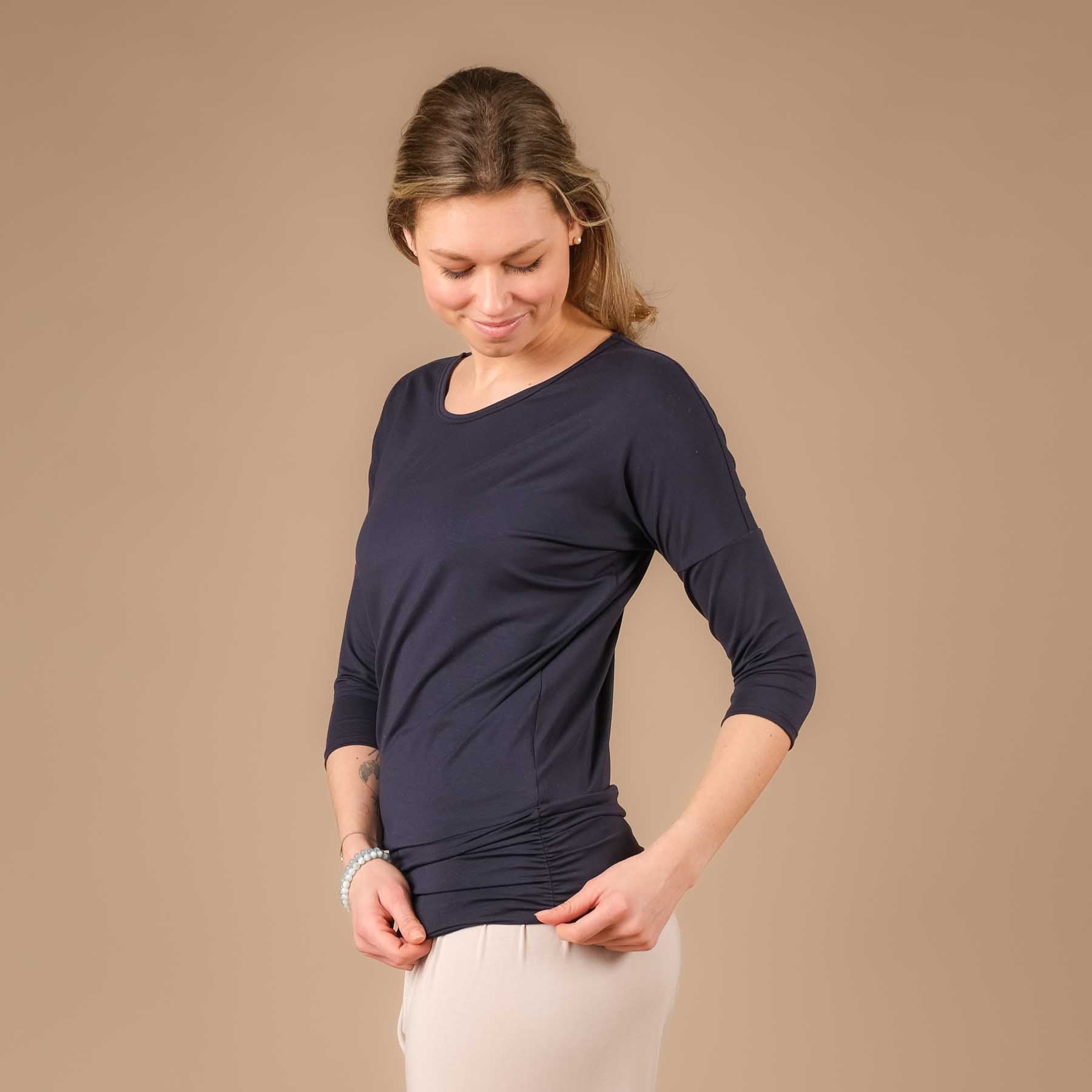 Yoga Shirt Comfy manches 3/4, fabriqué en Suisse, tissu très doux, bleu marine