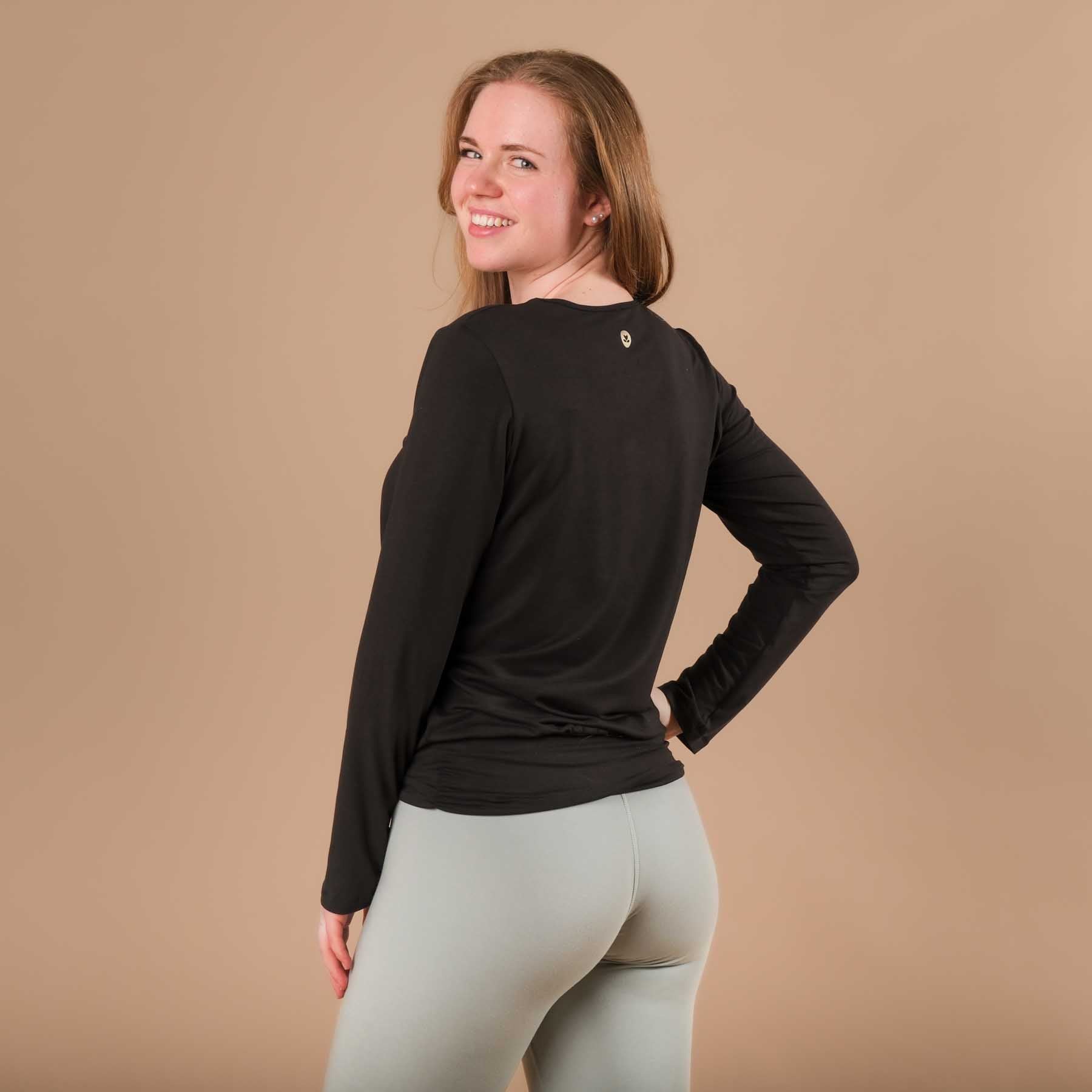 Shirt de yoga Comfy à manches longues noir