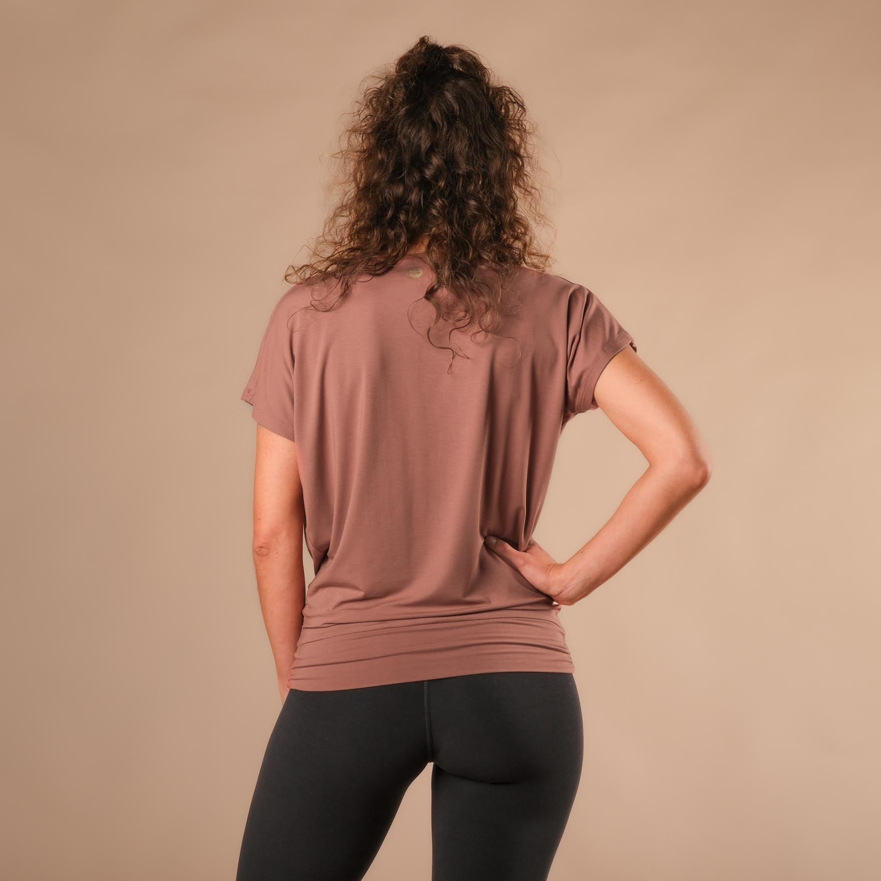 Chemise cascade de yoga, super durable, cousue en Suisse, terracotta