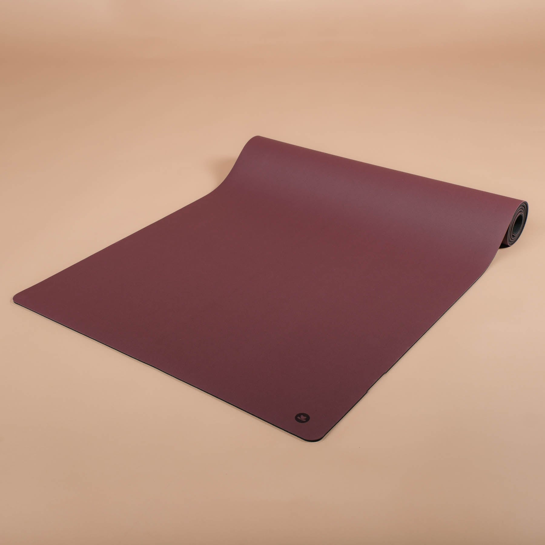 Tapis de yoga SuperGrip très antidérapant en caoutchouc naturel durable dans la couleur berry