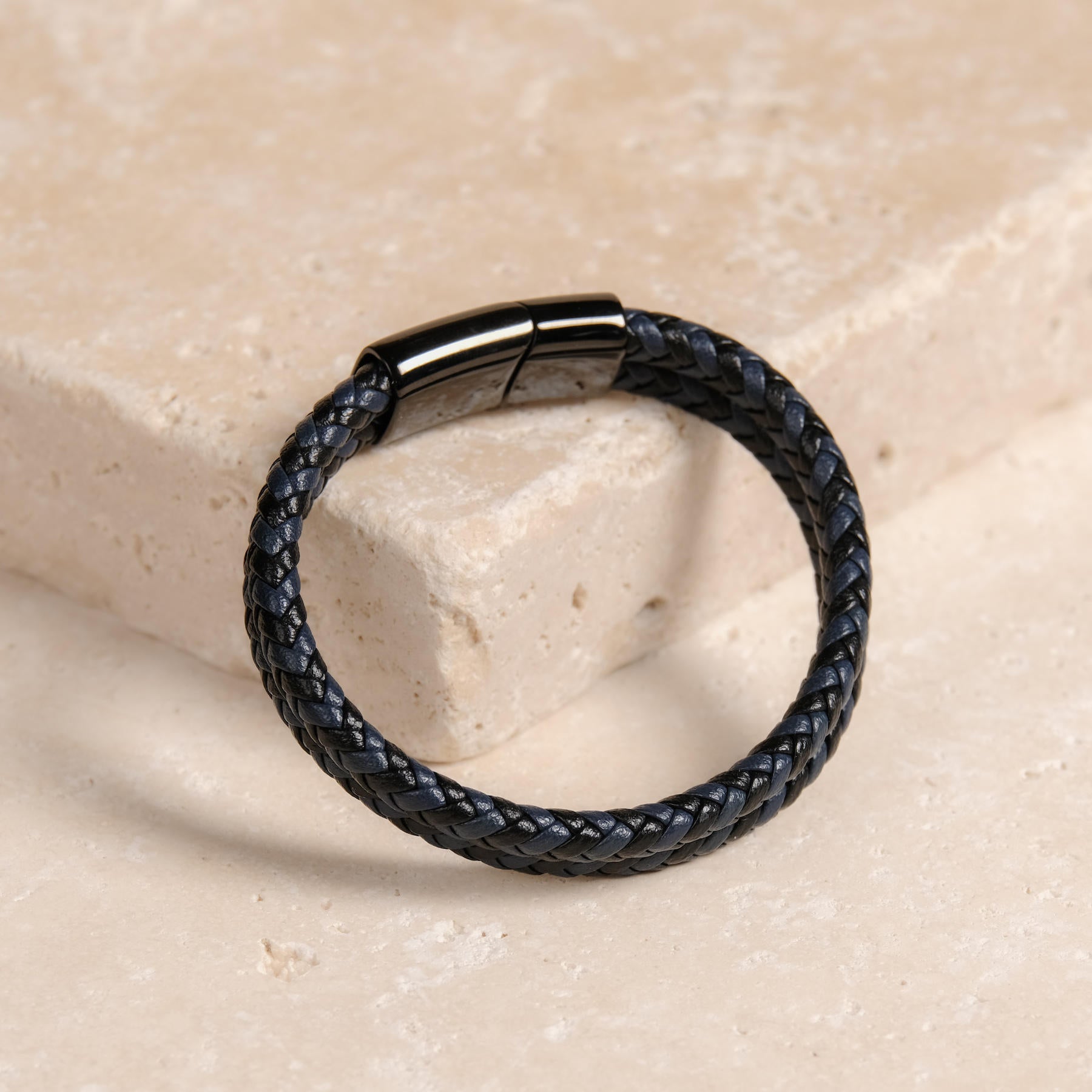 Bracelet en cuir double tressé gris-noir
