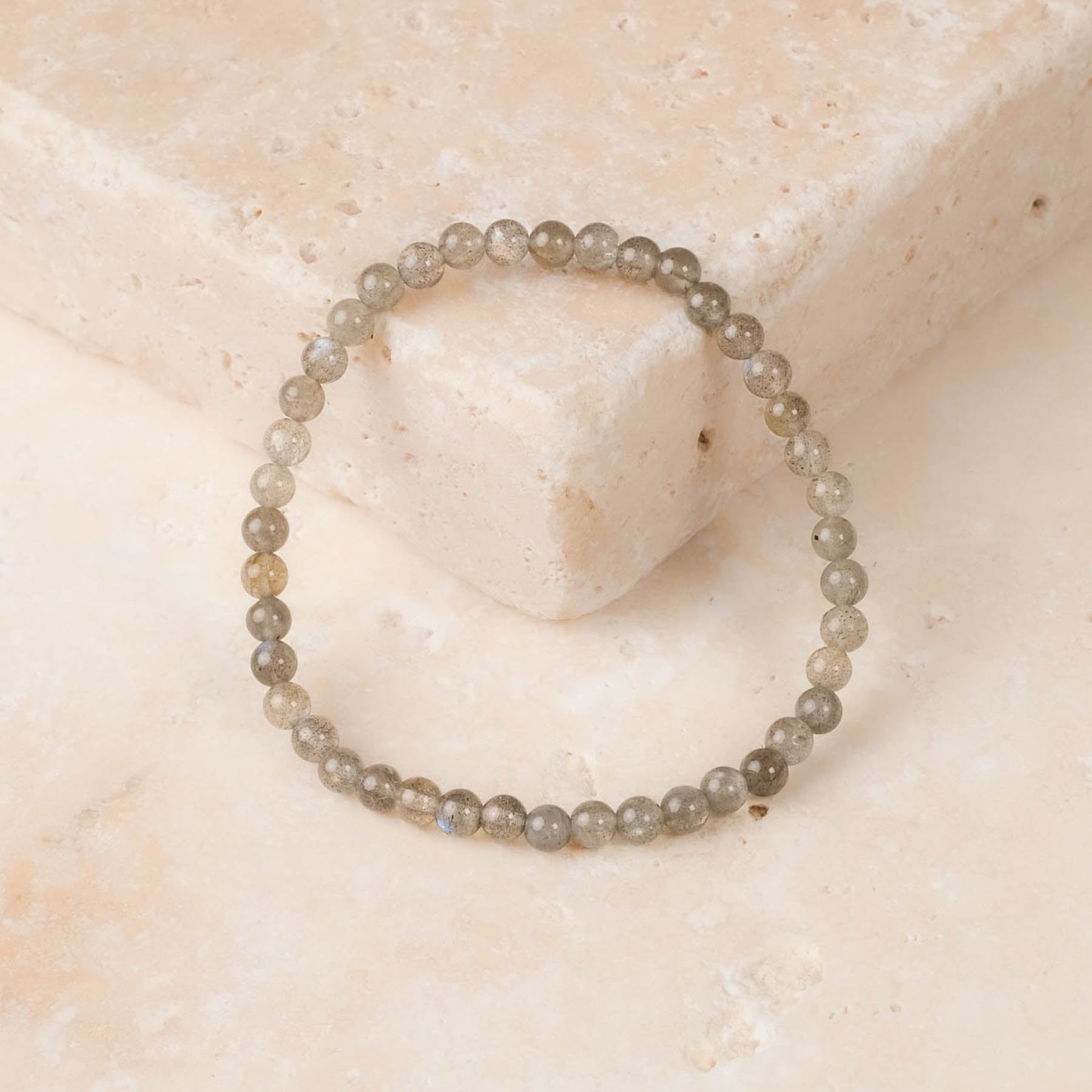 Bracelet de pierres précieuses Labradorite gris clair 4mm