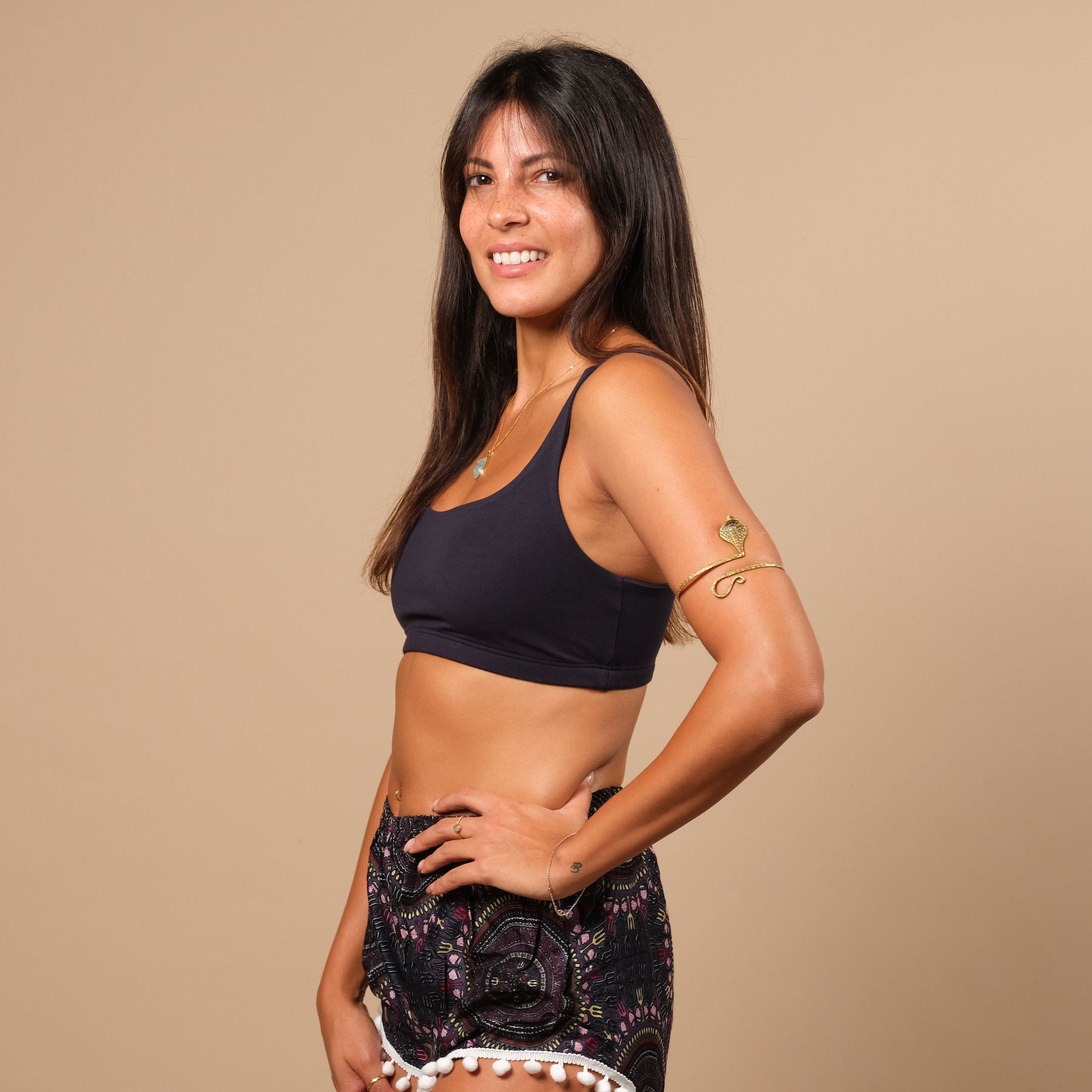 Yoga Bra Top Comfy navy, durable, fabriqué en Suisse, en tissu biodégradable, super confortable