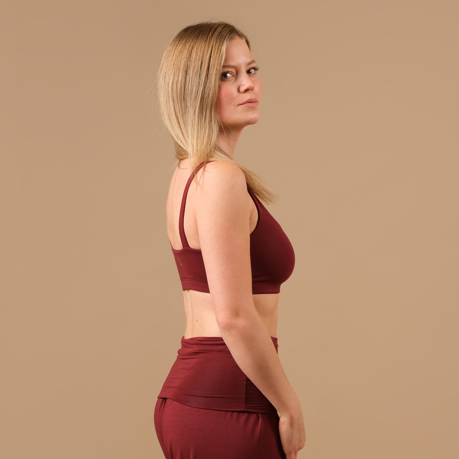 Yoga Bra Comfy bordeaux, durable, made in Switzerland