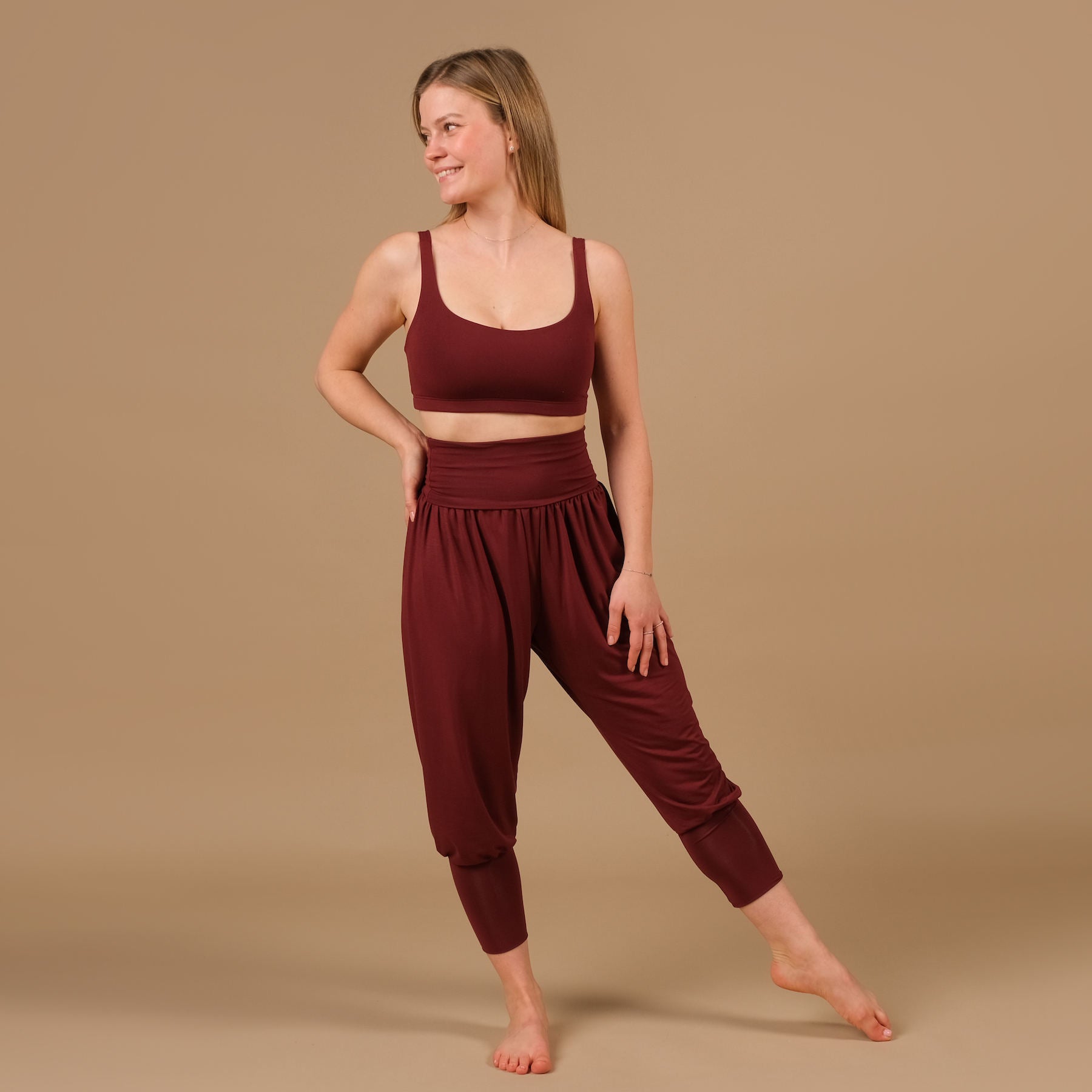 Yoga Bra Comfy bordeaux, durable, made in Switzerland