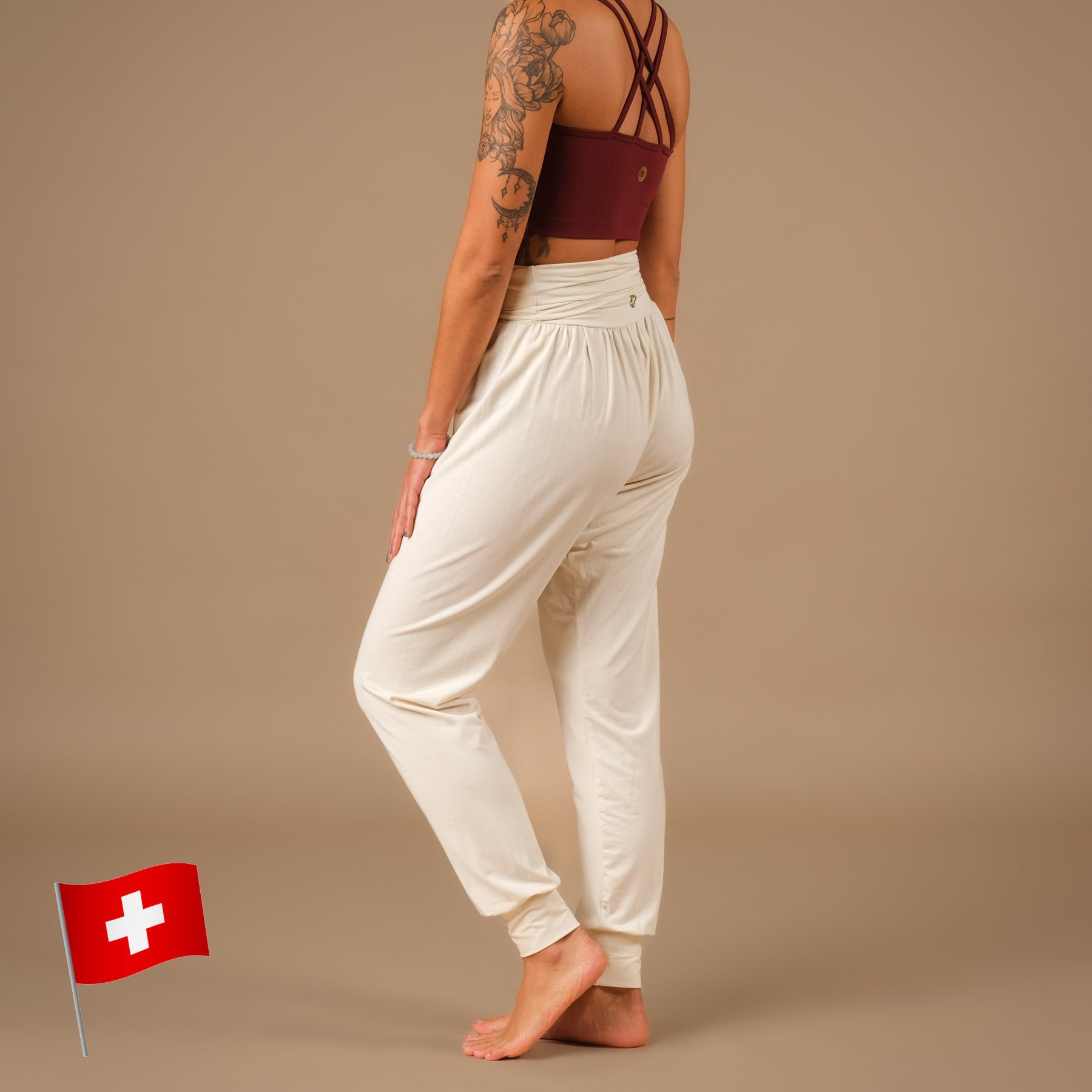 Pantalon de yoga Taj Mahal long fabriqué de manière durable en Suisse écru