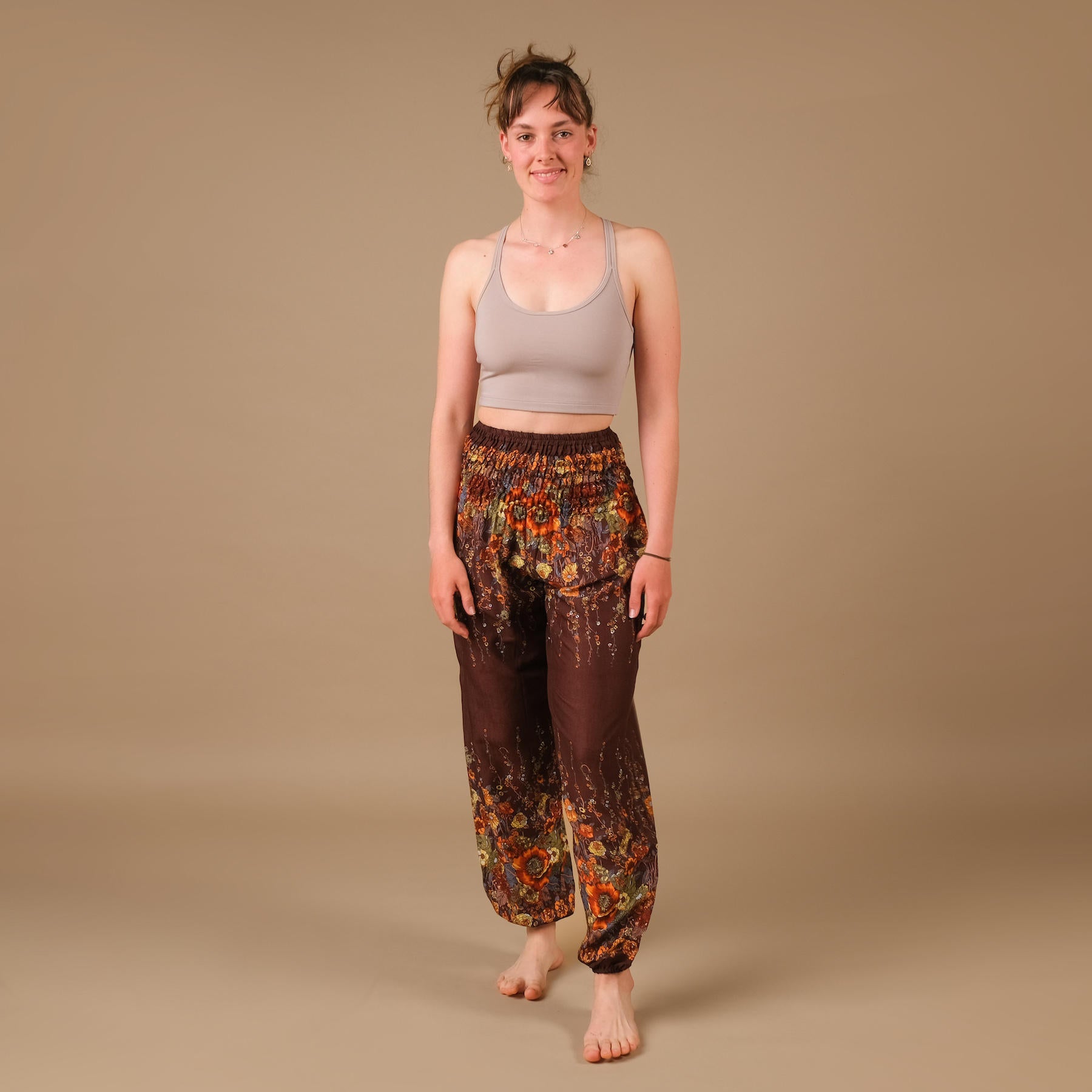 Robes de yoga Crop Top Joy mocca en tissu durable et fabriqué en Suisse