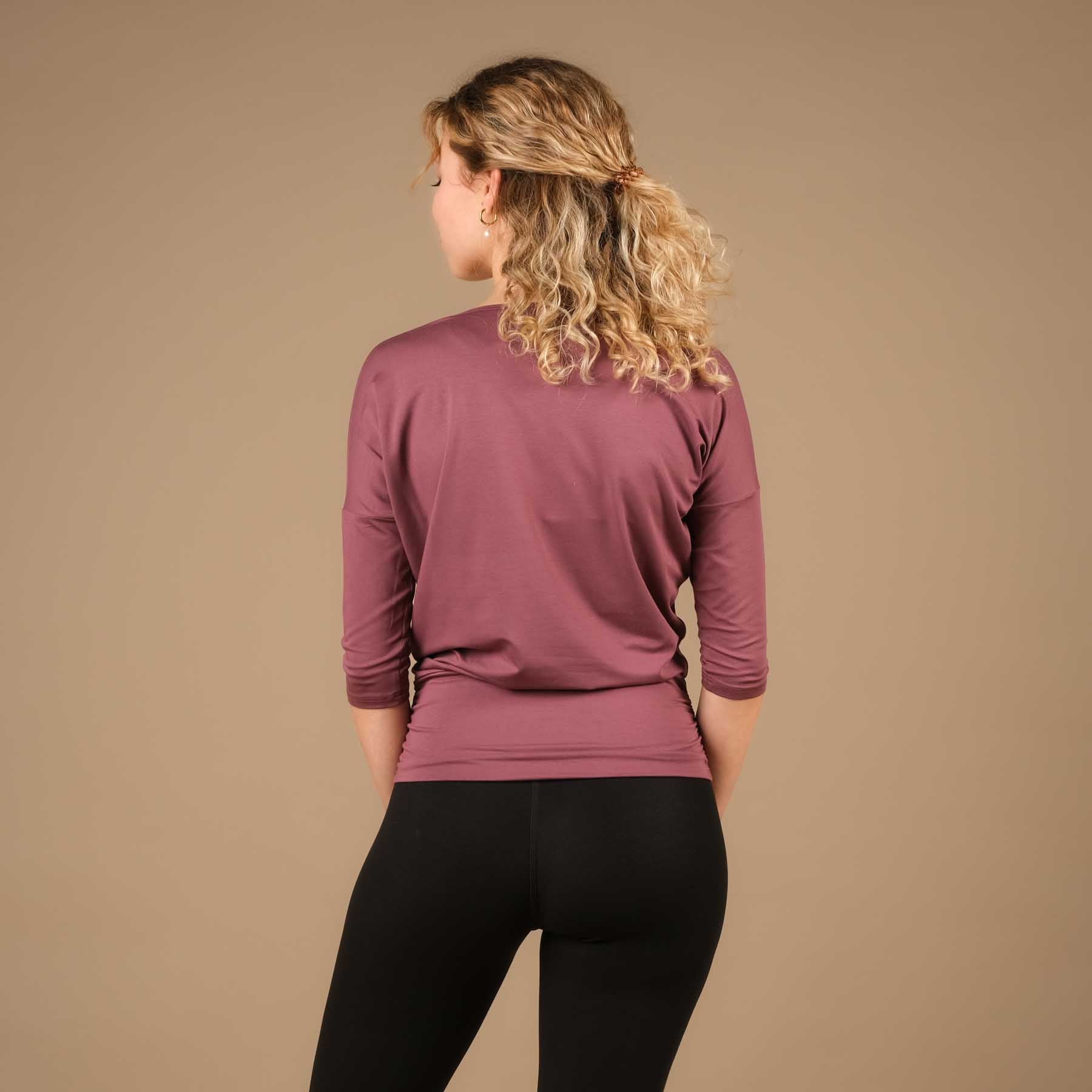 Yoga Shirt Comfy manches 3/4, fabriqué en Suisse, tissu très doux, aubergine